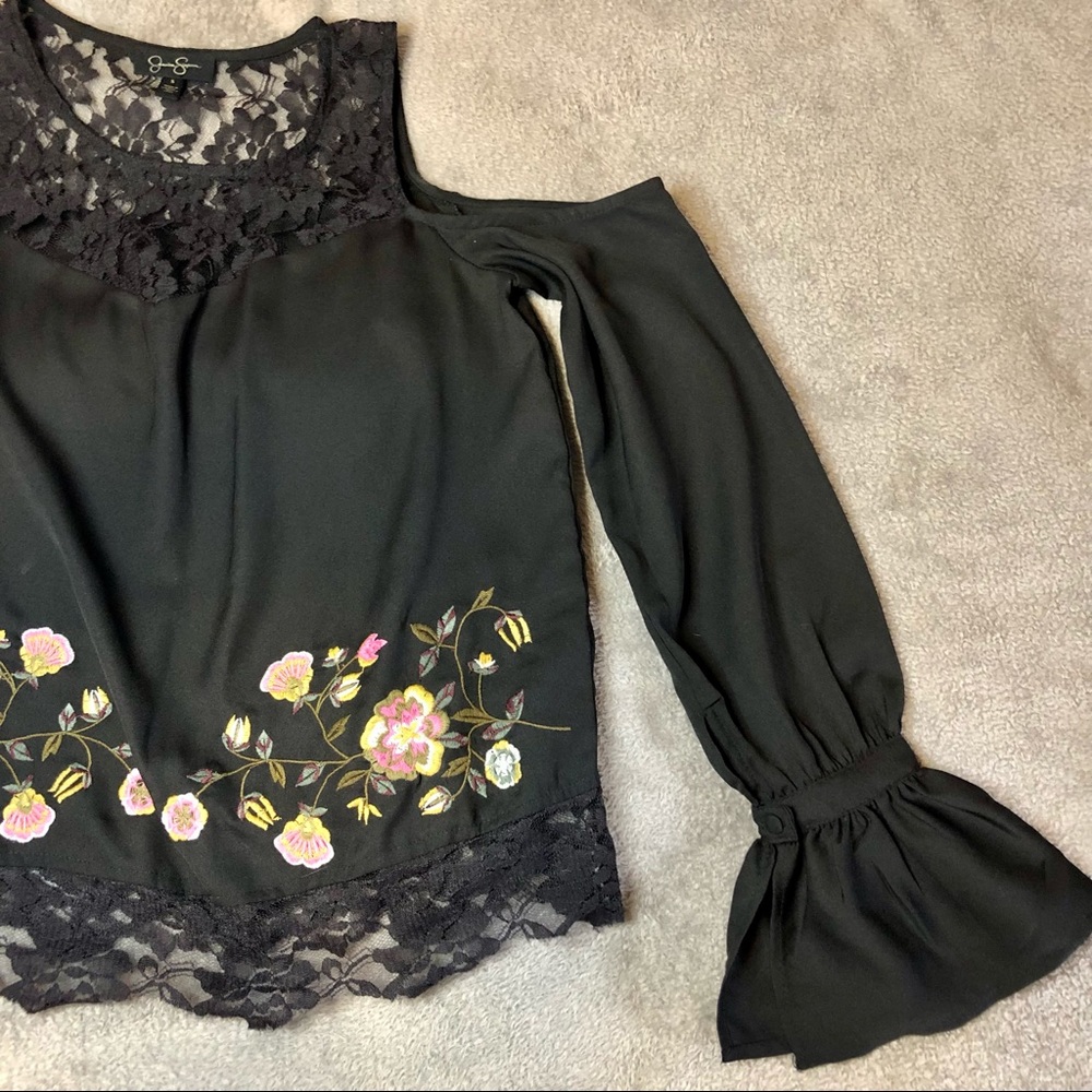 Floral Lace Jessica Simpson Blouse
